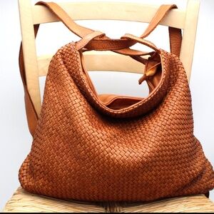 Vera Pelle Italian Woven Leather Shoulder Bag or Backpack
